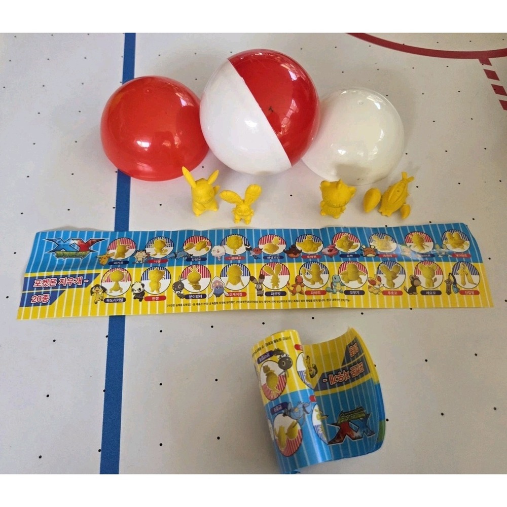 PIKACHU Pokemon Keshi Mini Figures Yellow Vintage Nintendo Bandai Japan Y2K